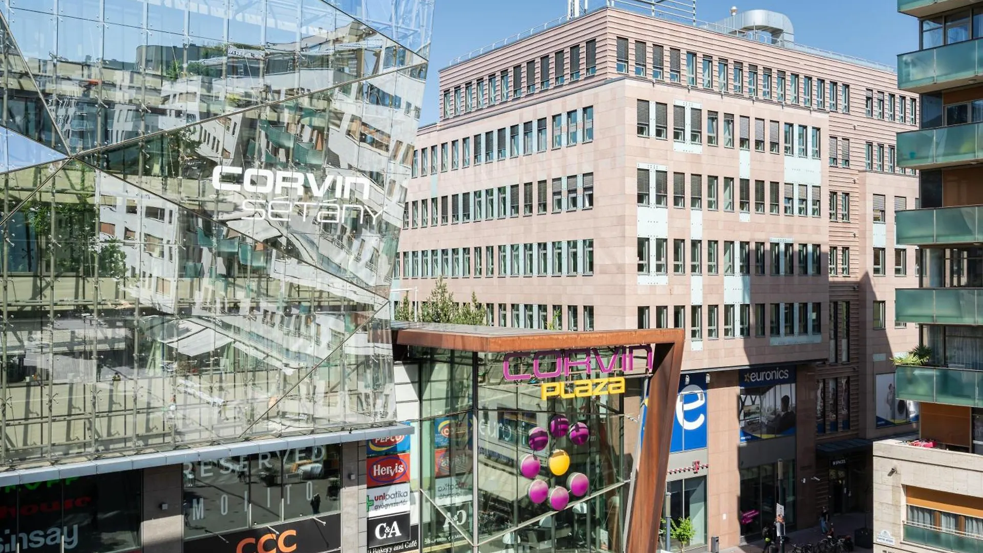 Corvin 5 Stars Luxury Apartment With Free Parking Budapešť
