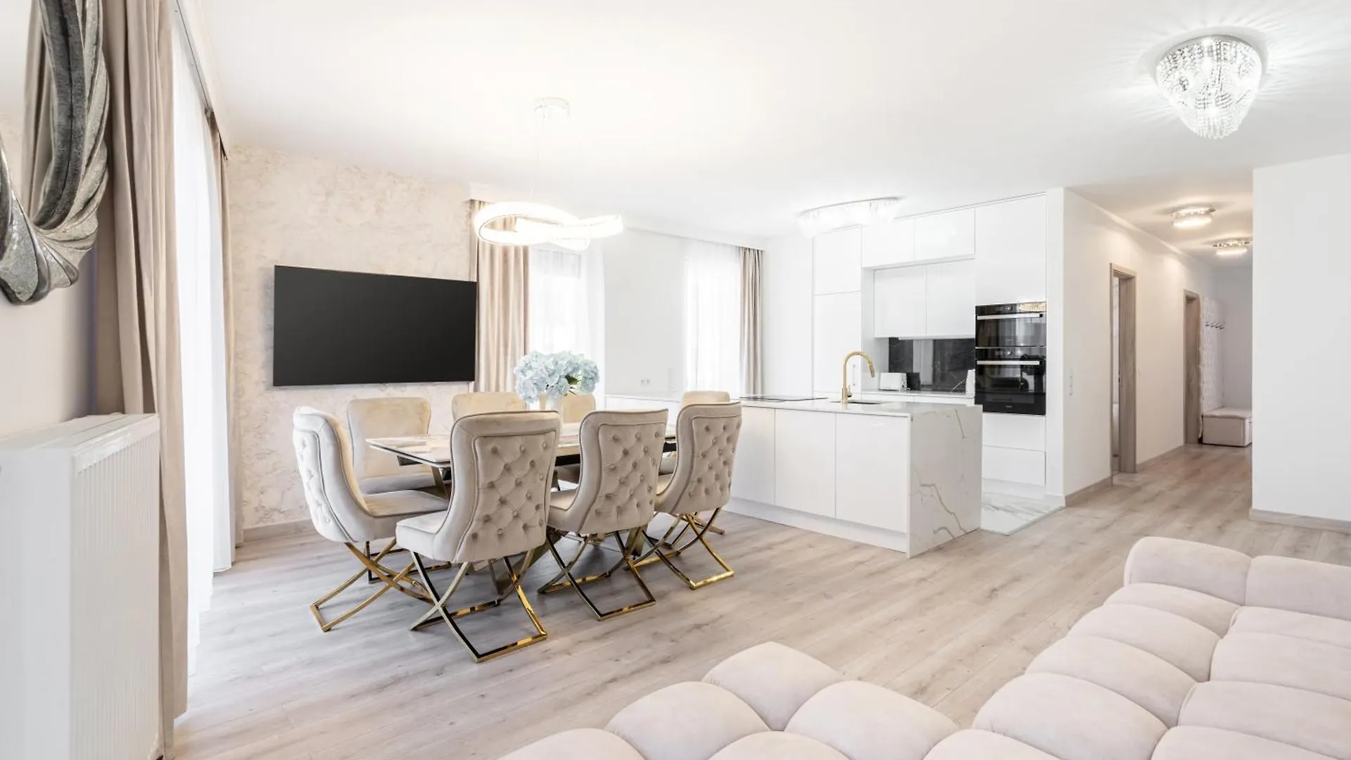 Corvin 5 Stars Luxury Apartment With Free Parking Budapešť